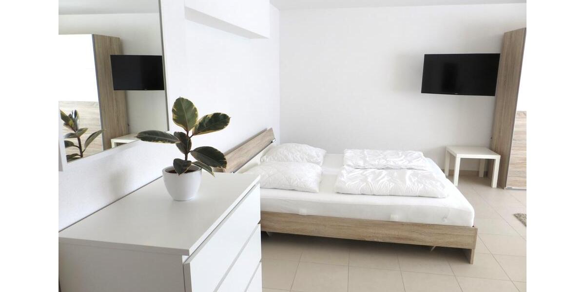 Etagenwohnung Waldbüttelbrunn - 1 Zimmer, 35 m&sup2;, 665&euro; | Angebot:25229447