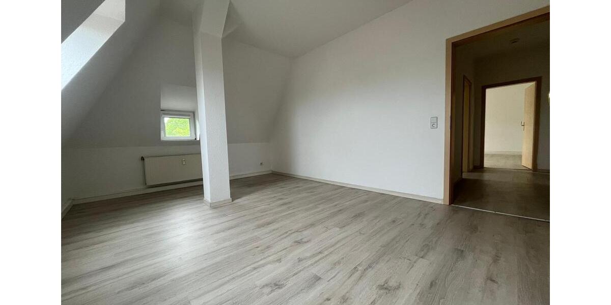 Etagenwohnung Frankfurt (Oder) - 3 Zimmer, 73 m&sup2;, 871&euro; | Angebot:25323137
