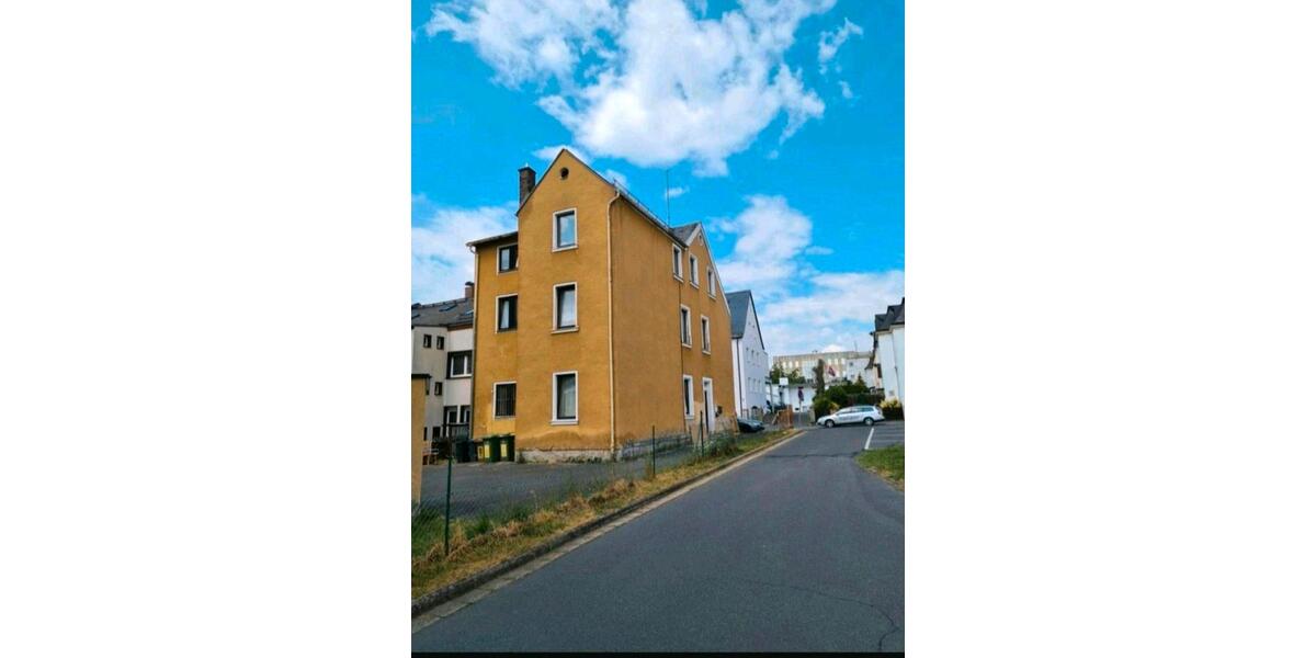 Etagenwohnung Selb - 4 Zimmer, 100 m&sup2;, 550&euro; | Angebot:26693035