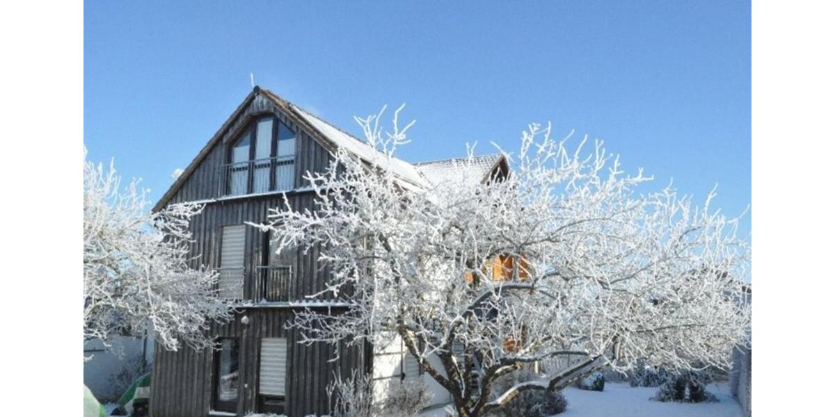 HELLE MANSARDENWOHNUNG IN MASSENBACH 91792 ELLINGEN ZU VERMIETEN 3 zimmer