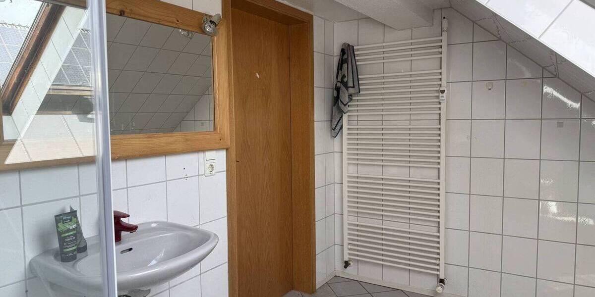 Etagenwohnung Alheim Niederellenbach - 5 Zimmer, 119 m&sup2;, 700&euro; | Angebot:26712489