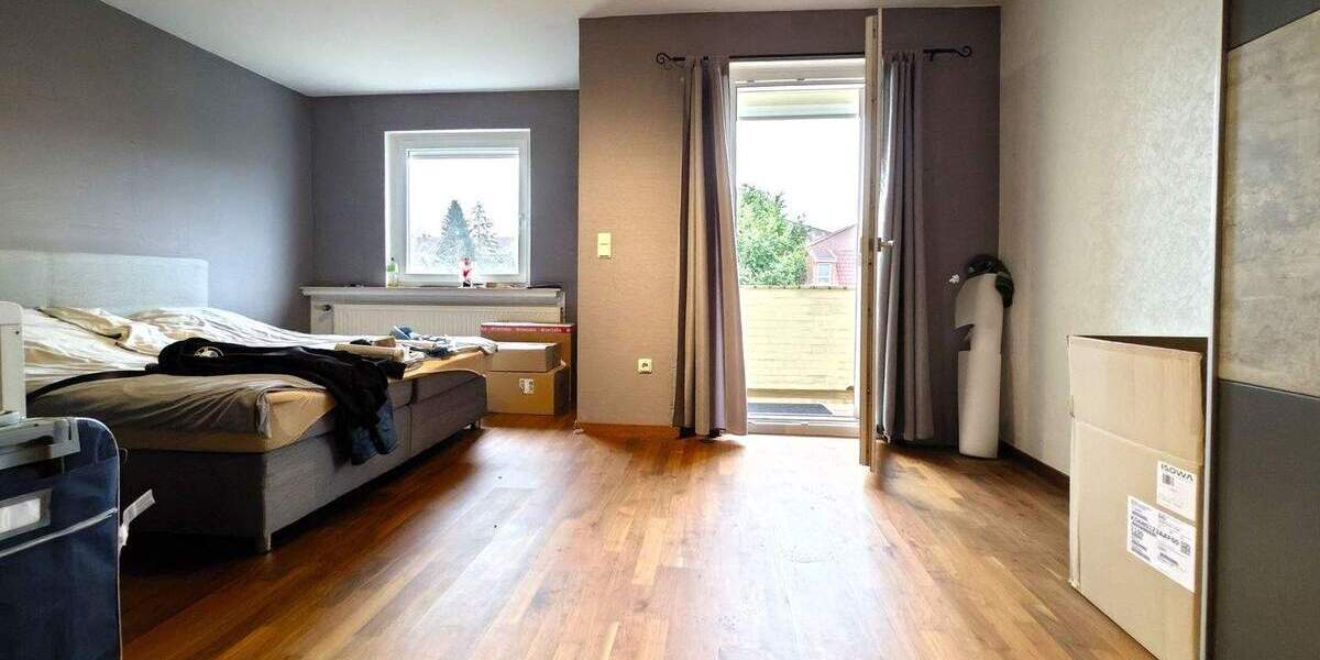 Reihenmittelhaus Bremen Altstadt - 4 Zimmer, 110 m&sup2;, 1.100&euro; | Angebot:25879505