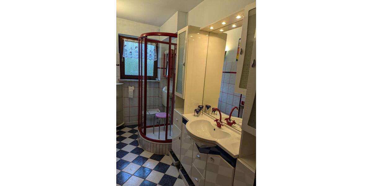 Hochparterre Eiterfeld - 3 Zimmer, 60 m&sup2;, 350&euro; | Angebot:26671578
