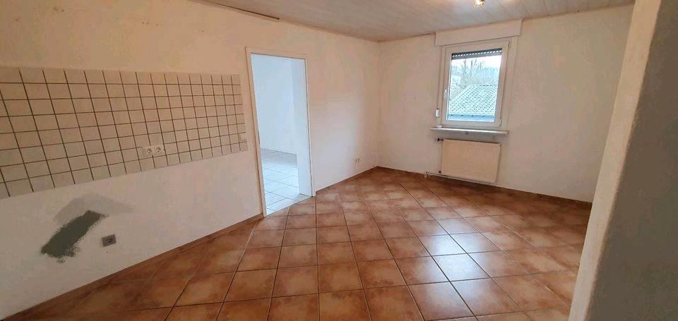 Dachgeschoßwohnung Dieblich - 3 Zimmer, 120 m&sup2;, 700&euro; | Angebot:26048656