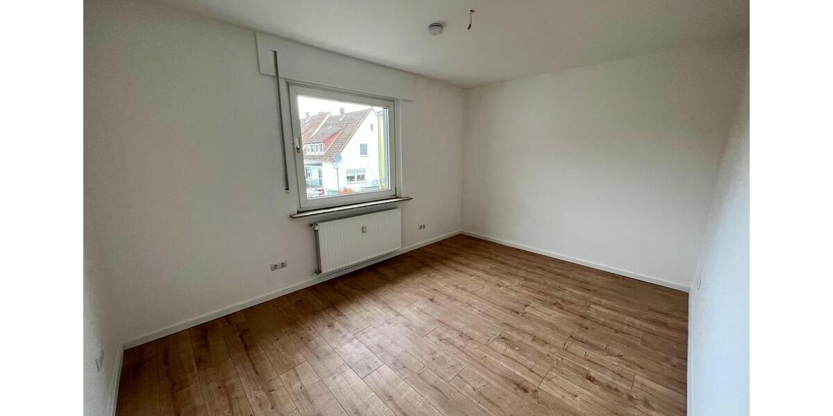 Wohnen mit Komfort: Sanierte 4-Zimmer-Wohnung in toller Lage - 