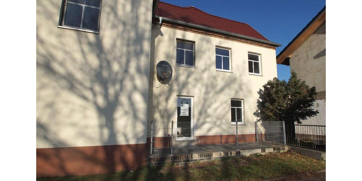 Erdgeschoßwohnung Schkopau - 3 Zimmer, 122 m&sup2;, 1.218&euro; | Angebot:24698919