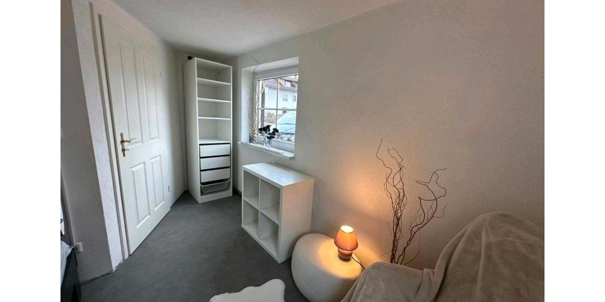 Wohnen auf Zeit Wolfertschwenden - 3 Zimmer, 70 m&sup2;, 20&euro; | Angebot:24820331