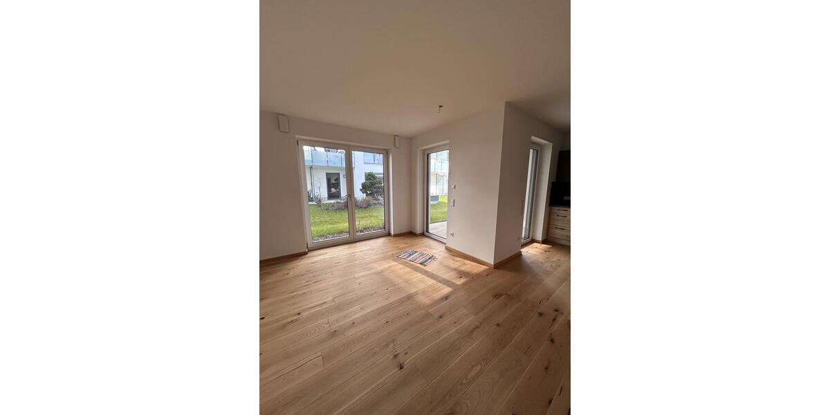 Erdgeschoßwohnung Deggendorf - 2 Zimmer, 64 m&sup2;, 890&euro; | Angebot:25856311