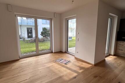 Wohnung Deggendorf - 2 Zimmer, 64 m&sup2;, 890&euro; | Angebot:25856311