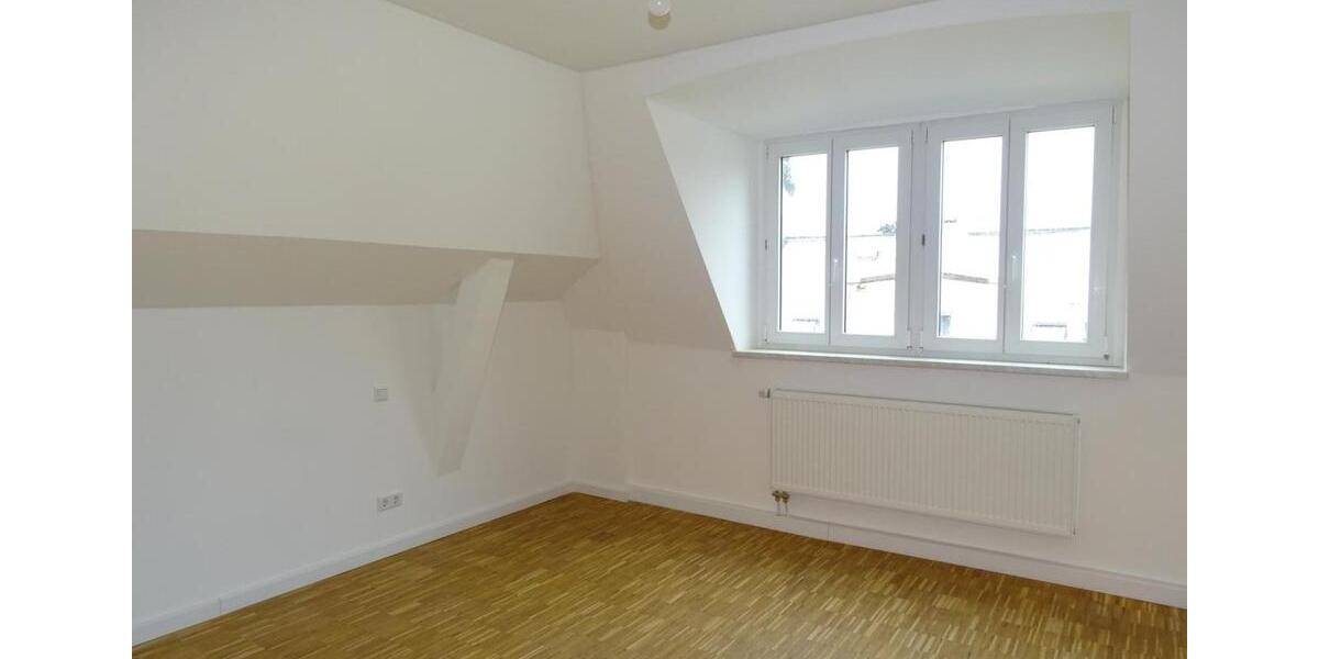 Etagenwohnung Simbach am Inn - 5 Zimmer, 1.300&euro; | Angebot:20912055