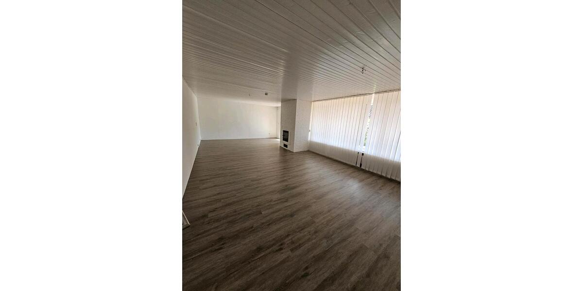 Erdgeschoßwohnung Munster - 3 Zimmer, 120 m&sup2;, 850&euro; | Angebot:25164358