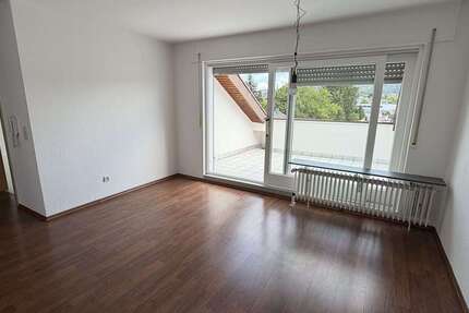 Wohnung Schorndorf - 2 Zimmer, 68 m&sup2;, 810&euro; | Angebot:27243940