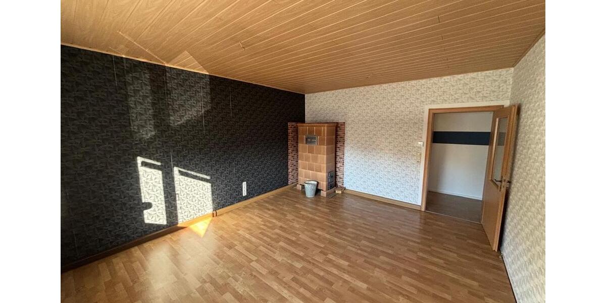 Etagenwohnung Gräfenthal - 3 Zimmer, 65 m&sup2;, 380&euro; | Angebot:26432391