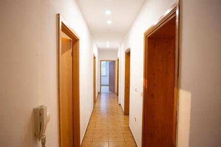 große 5 Zimmer Wohnung im HP mit Sauna und 2 WC 5 zimmer