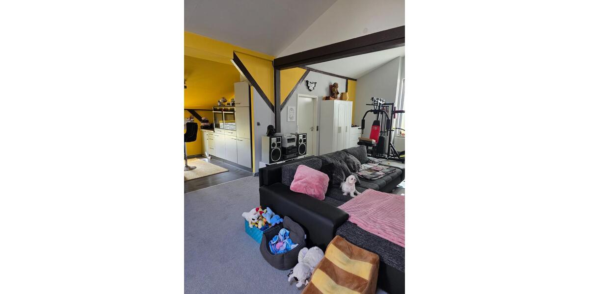 Dachgeschoßwohnung Schortens - 5 Zimmer, 110 m&sup2;, 750&euro; | Angebot:25822443