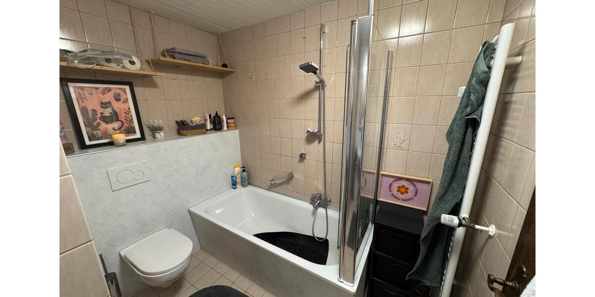 Dachgeschoßwohnung Jünkerath - 3 Zimmer, 90 m&sup2;, 800&euro; | Angebot:26042109