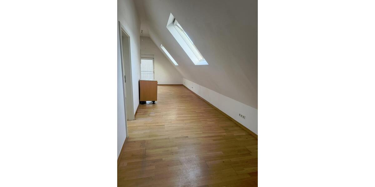 Dachgeschoßwohnung Gummersbach Berstig Süd - 2 Zimmer, 55 m&sup2;, 500&euro; | Angebot:26336463