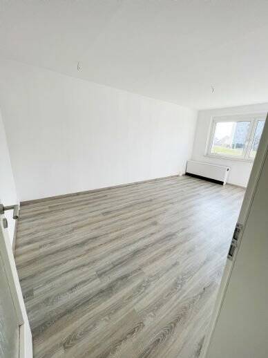 Etagenwohnung Eilenburg Eilenburg-Berg - 3 Zimmer, 58 m&sup2;, 300&euro; | Angebot:26489268