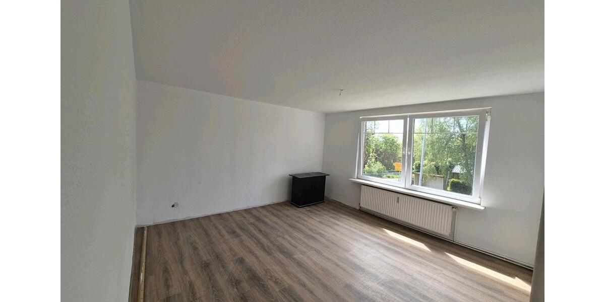Etagenwohnung Butjadingen - 4.5 Zimmer, 92 m&sup2;, 650&euro; | Angebot:26681634