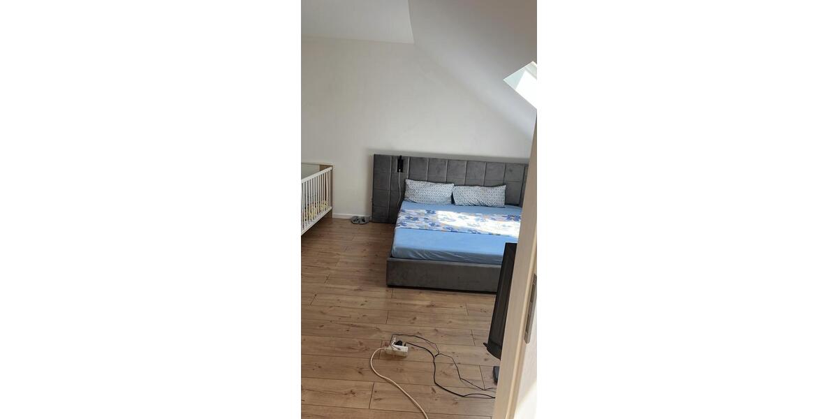 Dachgeschoßwohnung Bechhofen - 3 Zimmer, 120 m&sup2;, 650&euro; | Angebot:26416123