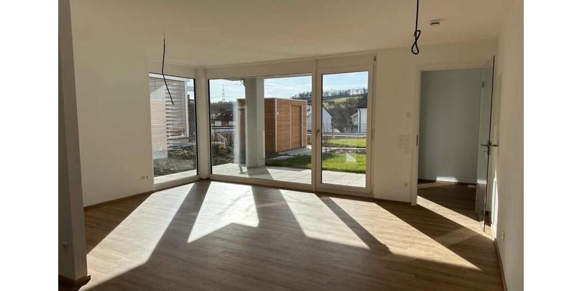 Erdgeschoßwohnung Kirchheim unter Teck - 2.5 Zimmer, 66 m&sup2;, 1.350&euro; | Angebot:25332671