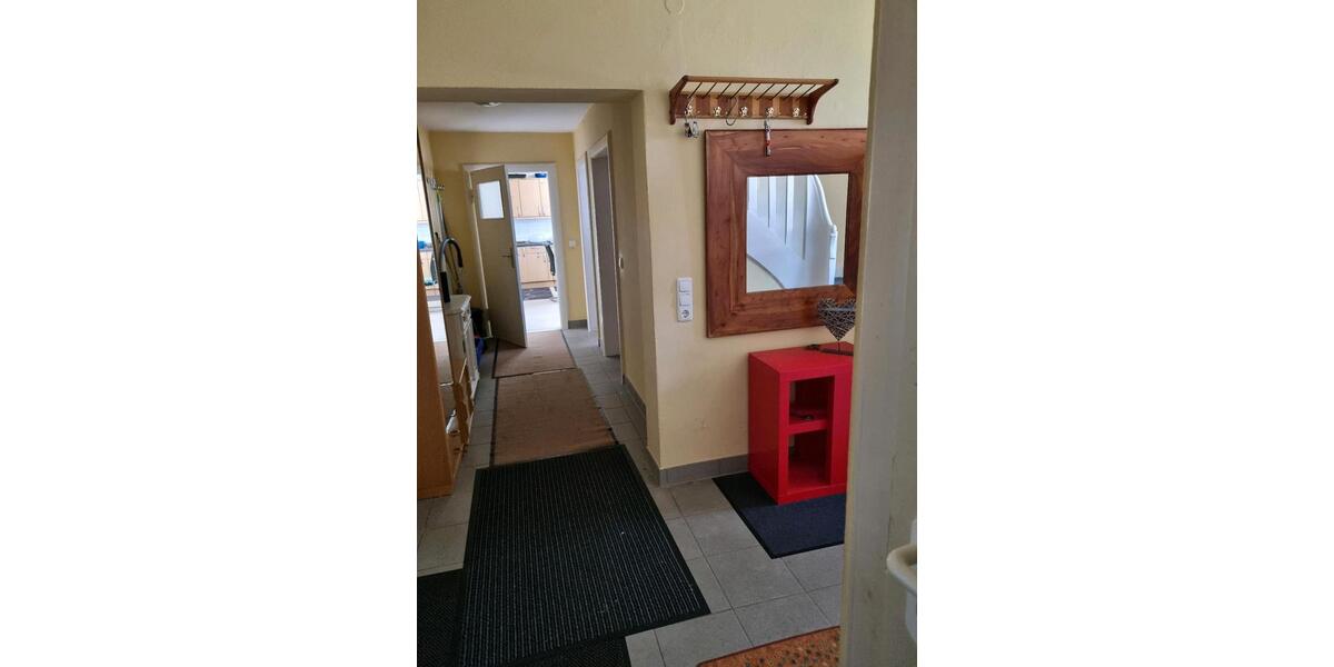 Wohnen auf Zeit Detmold - 7 Zimmer, 11 m&sup2;, 390&euro; | Angebot:26692753
