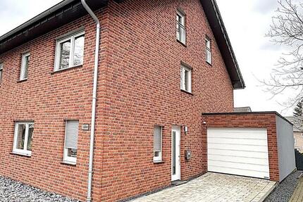 Haus Herzogenrath - 5 Zimmer, 150 m&sup2;, 1.700&euro; | Angebot:25976833