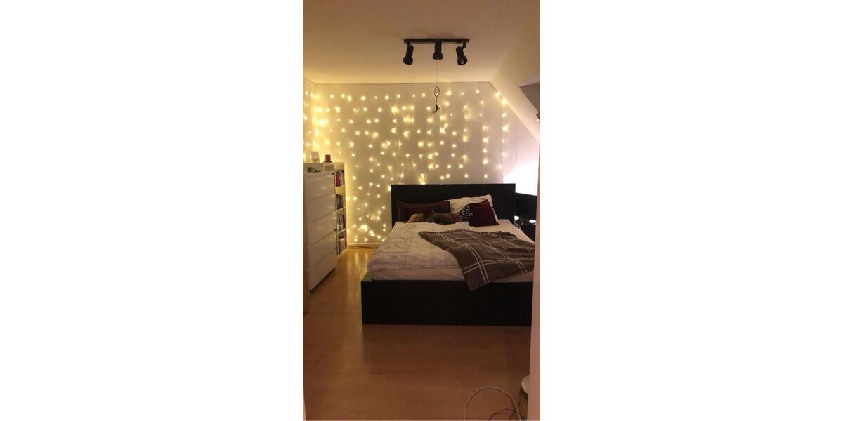 Dachgeschoßwohnung Siegen - 1.5 Zimmer, 27 m&sup2;, 228&euro; | Angebot:25088410