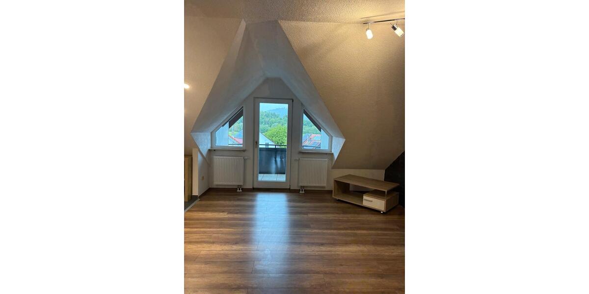 Dachgeschoßwohnung Gaildorf - 3 Zimmer, 50 m&sup2;, 550&euro; | Angebot:26683050