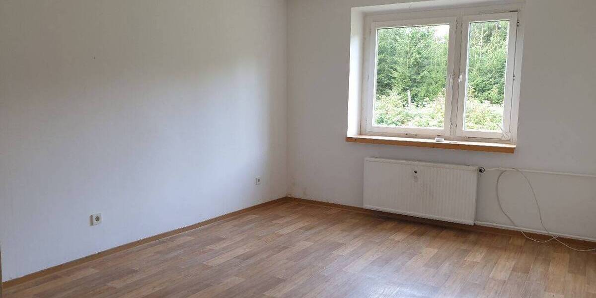 Etagenwohnung Johanngeorgenstadt - 4 Zimmer, 85 m&sup2;, 300&euro; | Angebot:25681320