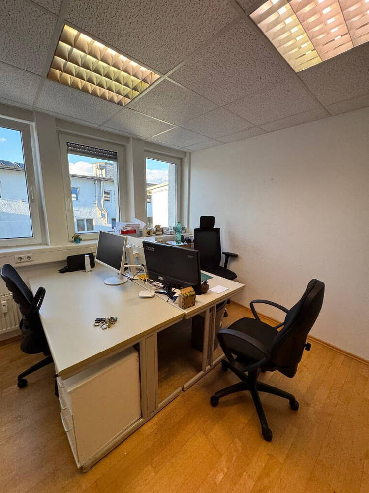 2 möblierte Büroräume (je 12?m²) in Saarbrücken - All-in-Miete