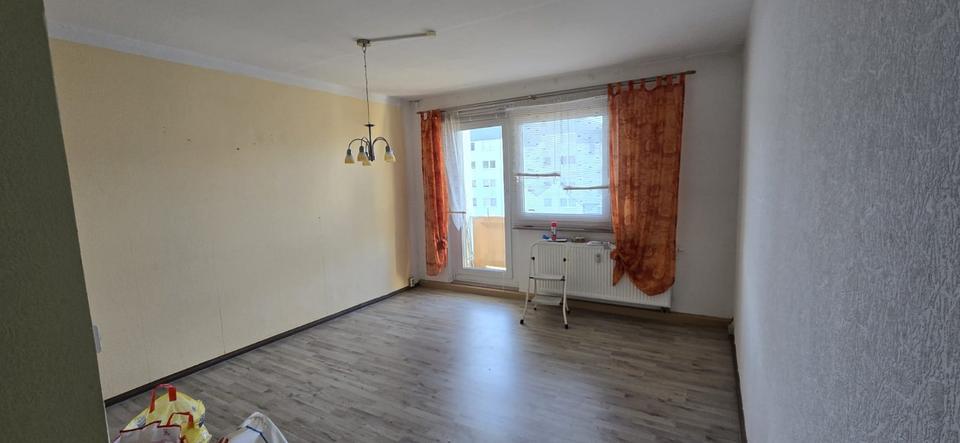 Etagenwohnung Mülsen - 3 Zimmer, 56 m&sup2;, 280&euro; | Angebot:25961640