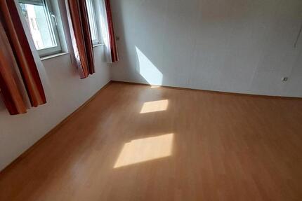 Wohnen auf Zeit Schweinfurt Bellevue - 1 Zimmer, 12 m&sup2;, 360&euro; | Angebot:24740600