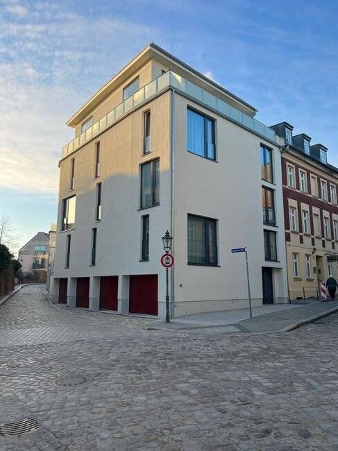Moderne großzügige 3-Zimmer-Wohnung in der Innenstadt
