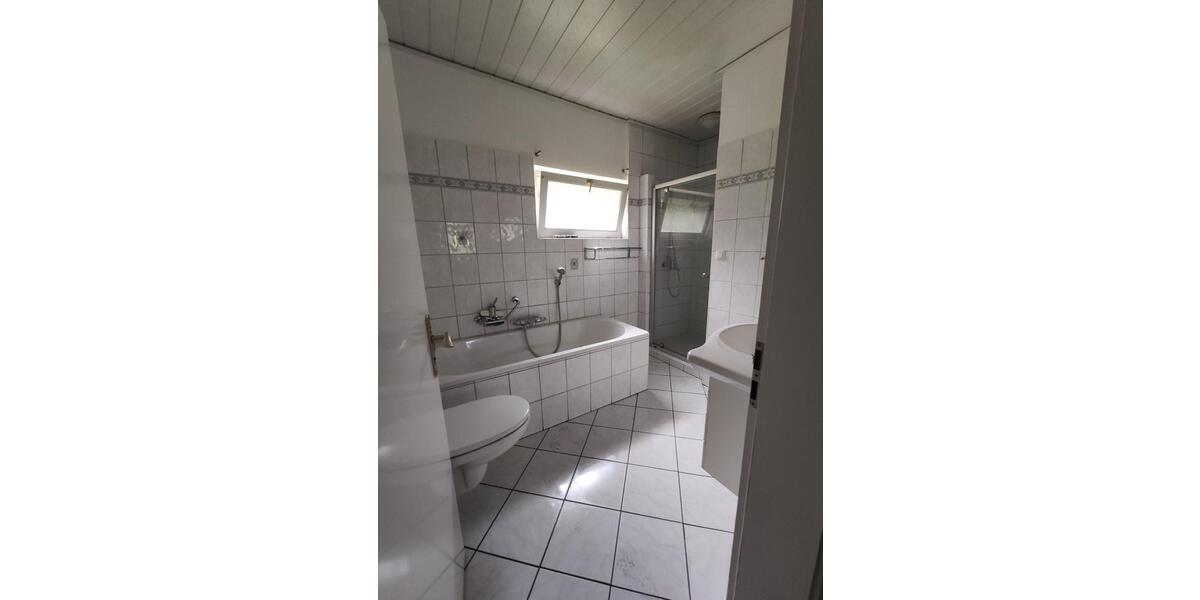 Wohnen auf Zeit Adendorf - 6 Zimmer, 25 m&sup2;, 99&euro; | Angebot:22680648