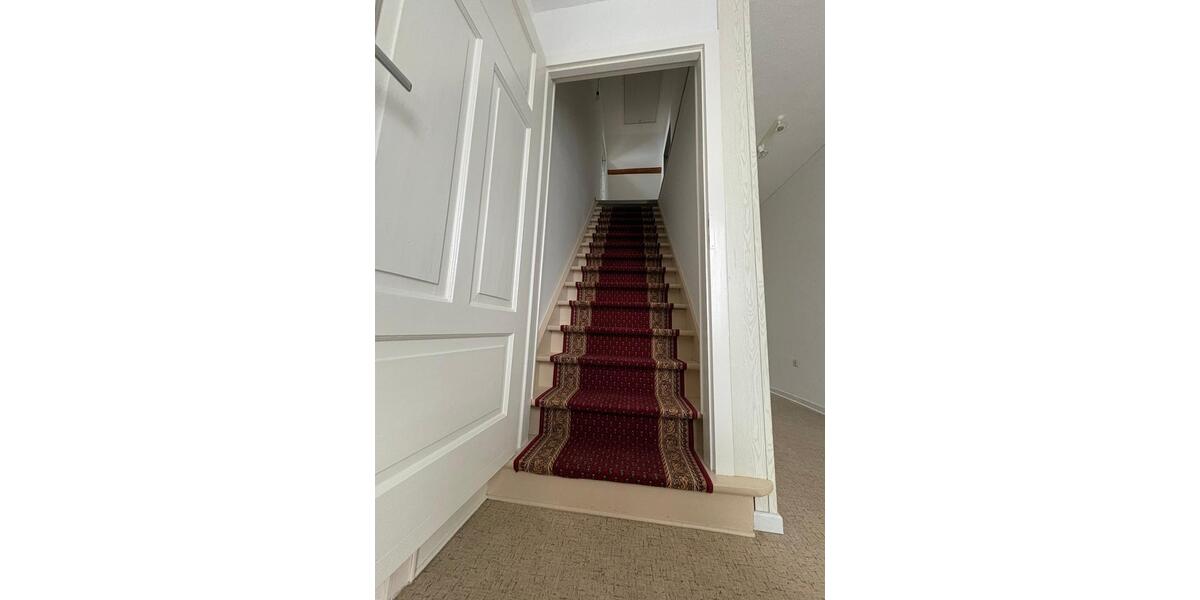 Etagenwohnung Dassel - 5 Zimmer, 124 m&sup2;, 749&euro; | Angebot:26007340