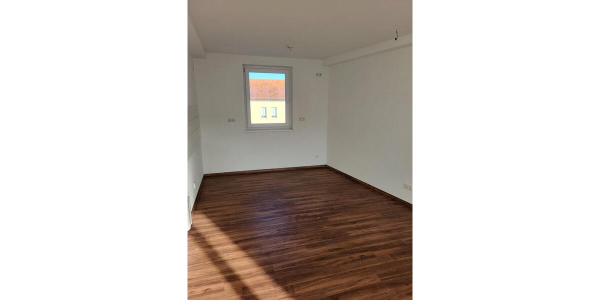 Etagenwohnung Rathenow - 3 Zimmer, 71 m&sup2;, 434&euro; | Angebot:24778354