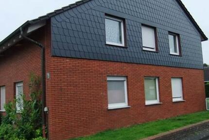 3 Zimmer Wohnung mit Einbauküche und großem Garten