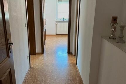 Wohnen auf Zeit Ochsenfurt - 3 Zimmer, 65 m&sup2;, 14&euro; | Angebot:26568179