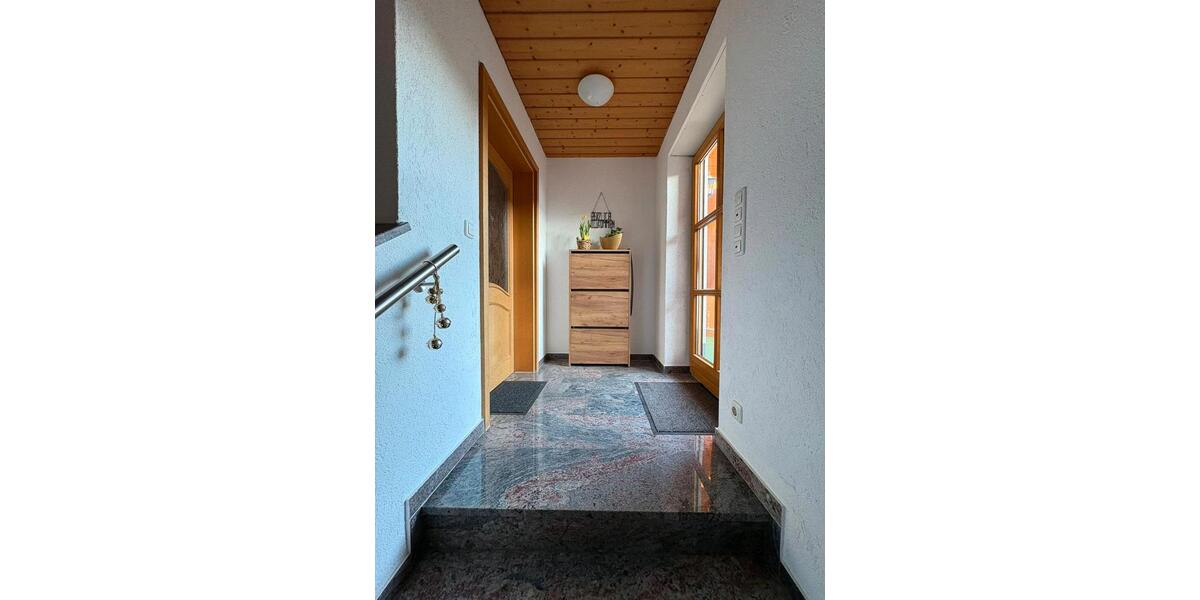 Maisonettenwohnung Nabburg - 4 Zimmer, 130 m&sup2;, 700&euro; | Angebot:25830944