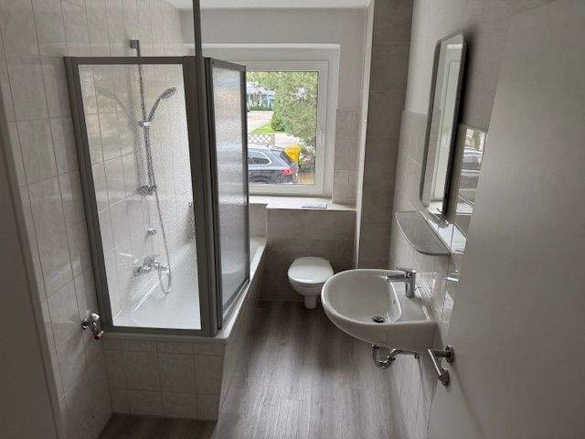 Etagenwohnung Lindenau - 3 Zimmer, 64 m&sup2;, 490&euro; | Angebot:25898616