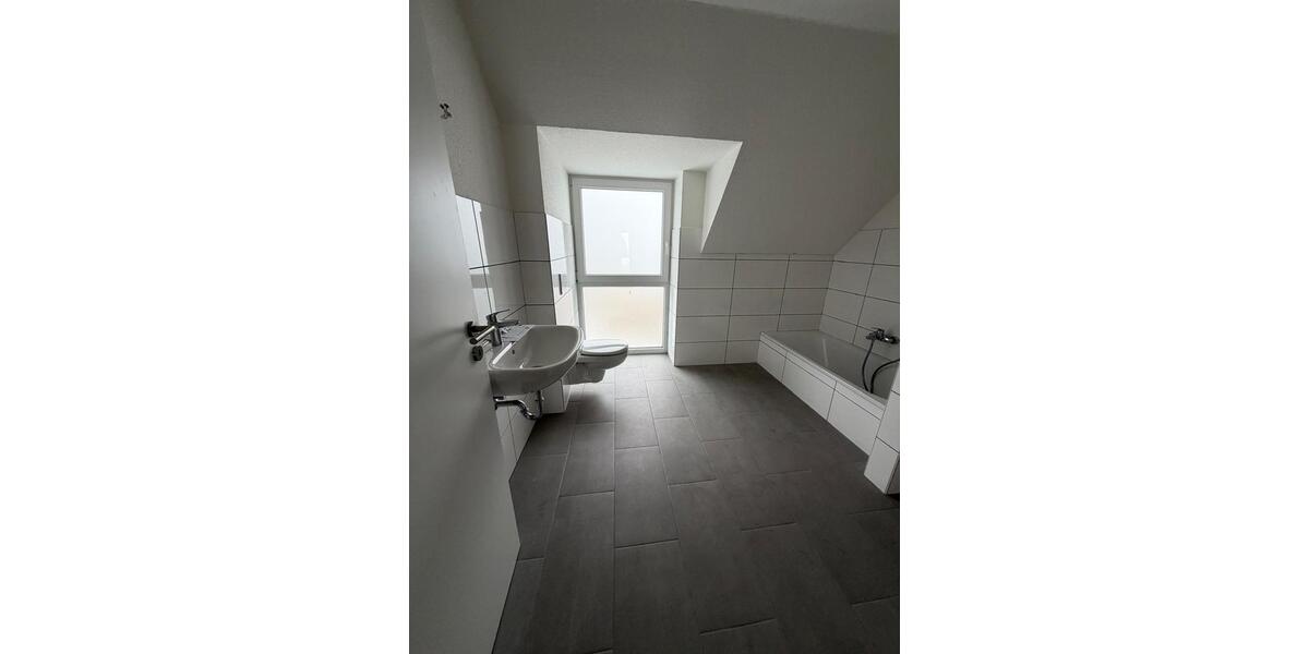 Doppelhaushälfte Wees - 4 Zimmer, 110 m&sup2;, 1.600&euro; | Angebot:25099551