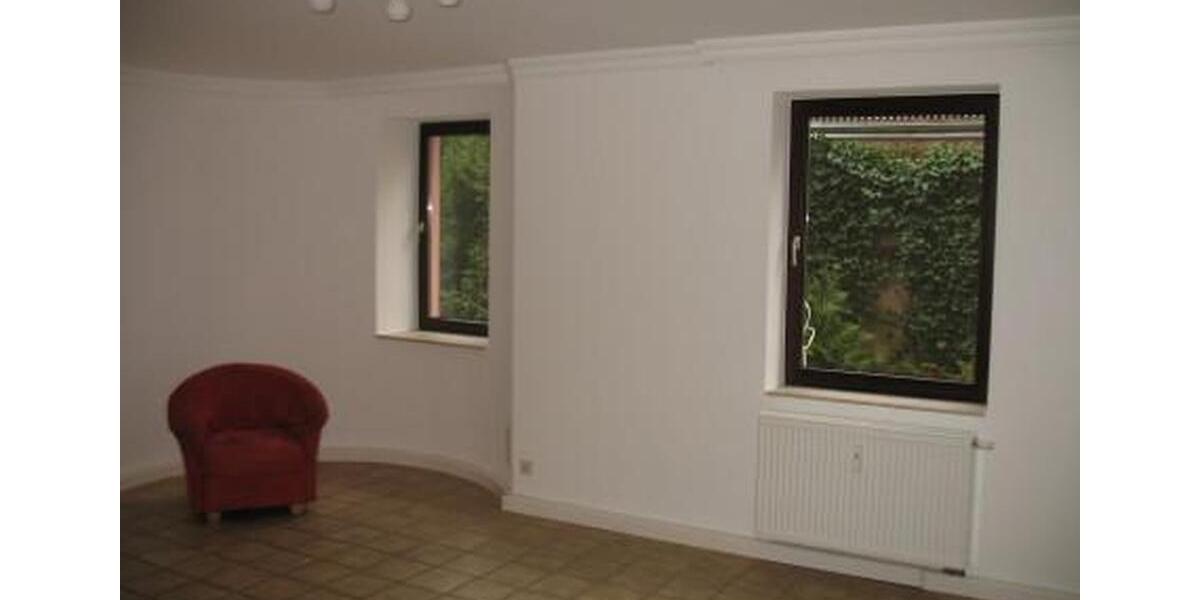 WG-Vermietung: Gepflegte, große Erdgeschoss Wohnung mit eigenem Garten 1 zimmer