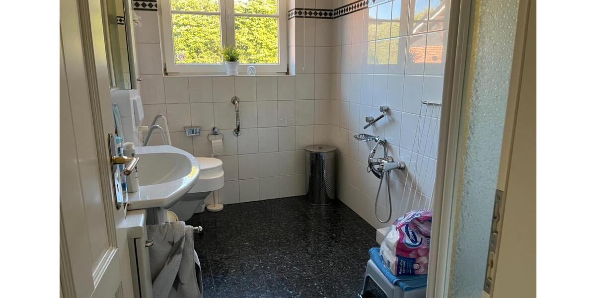 Dachgeschoßwohnung Leck - 3 Zimmer, 50 m&sup2;, 500&euro; | Angebot:25976621
