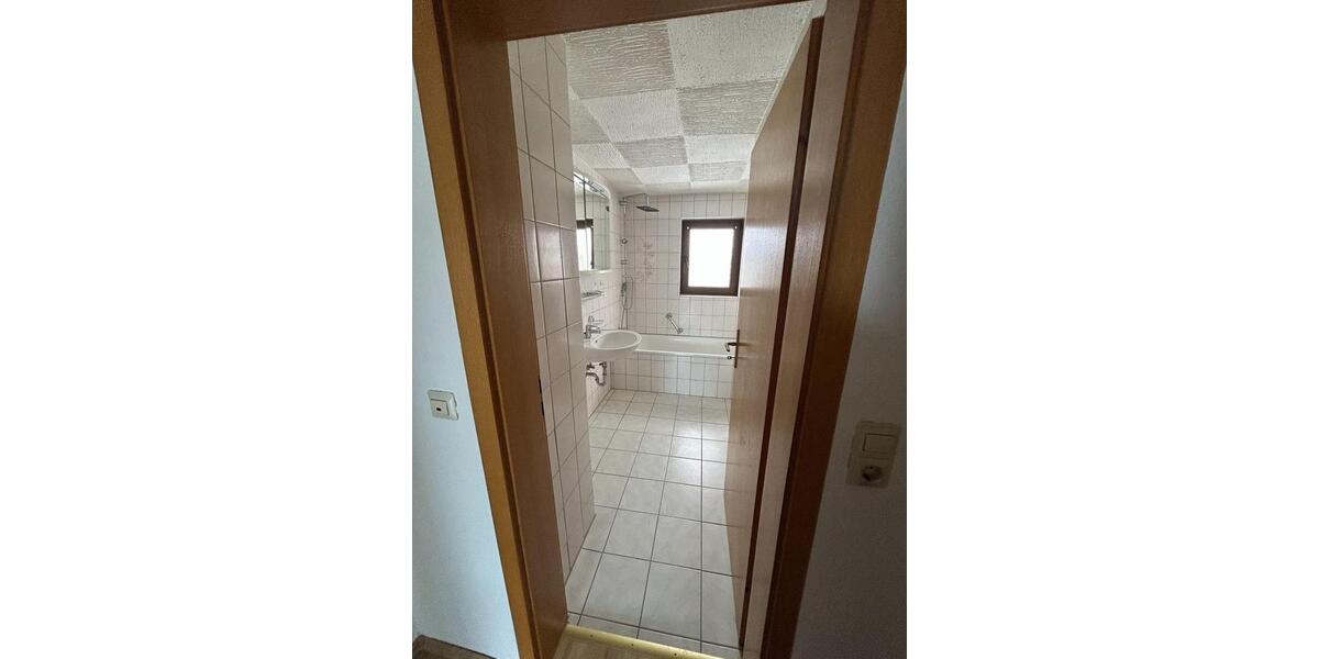 Etagenwohnung Albstadt - 2 Zimmer, 60 m&sup2;, 485&euro; | Angebot:26670178