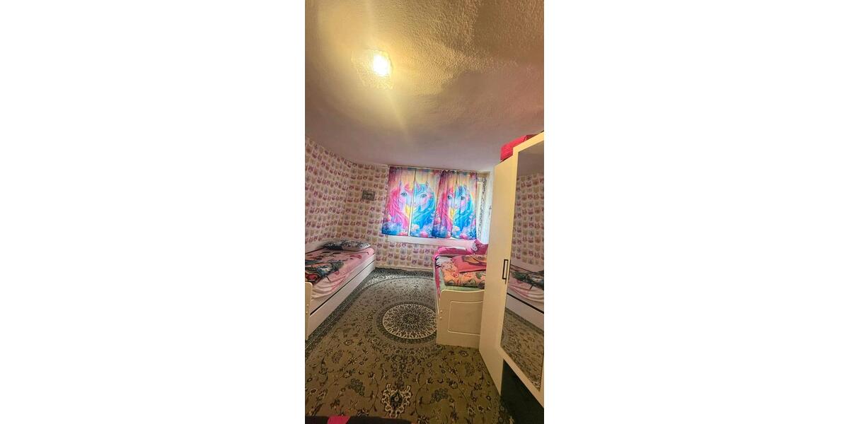 Etagenwohnung Alsfeld - 4.5 Zimmer, 100 m&sup2;, 750&euro; | Angebot:26554706