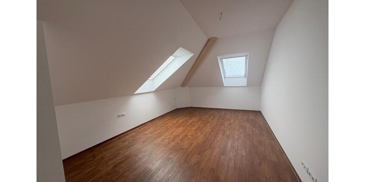 Etagenwohnung Auerbach/Vogtland Vogtland - 3 Zimmer, 102 m&sup2;, 700&euro; | Angebot:23844966