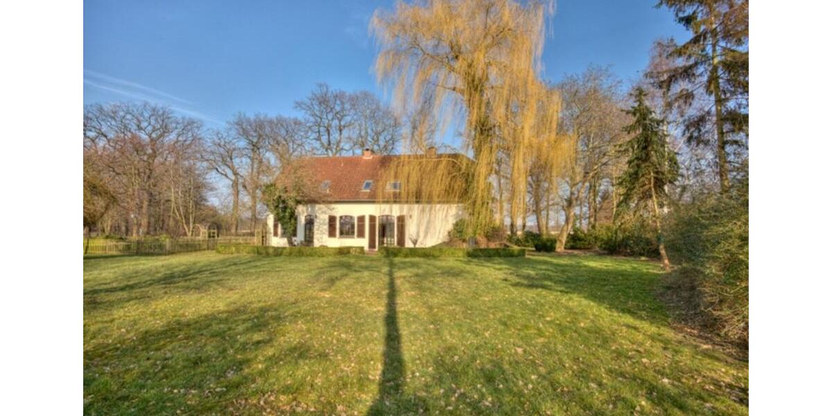 Freistehendes Einfamilienhaus mit großem Garten und Kamin 6 zimmer