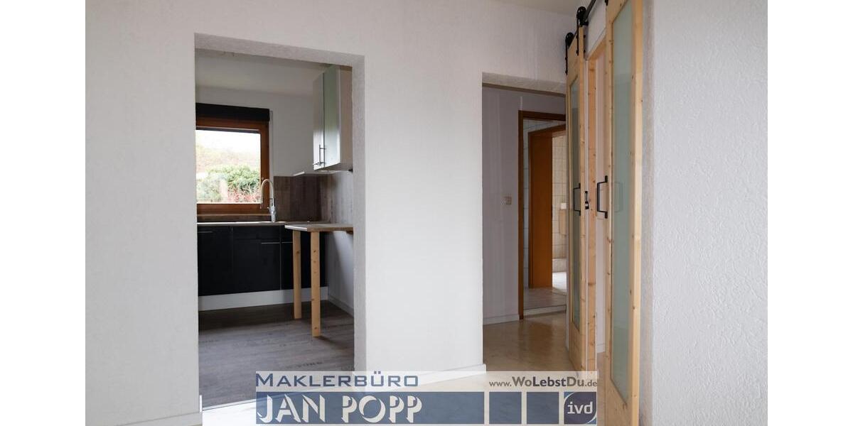 Große Wohnung mit Einbauküche und Gartennutzung 5 zimmer