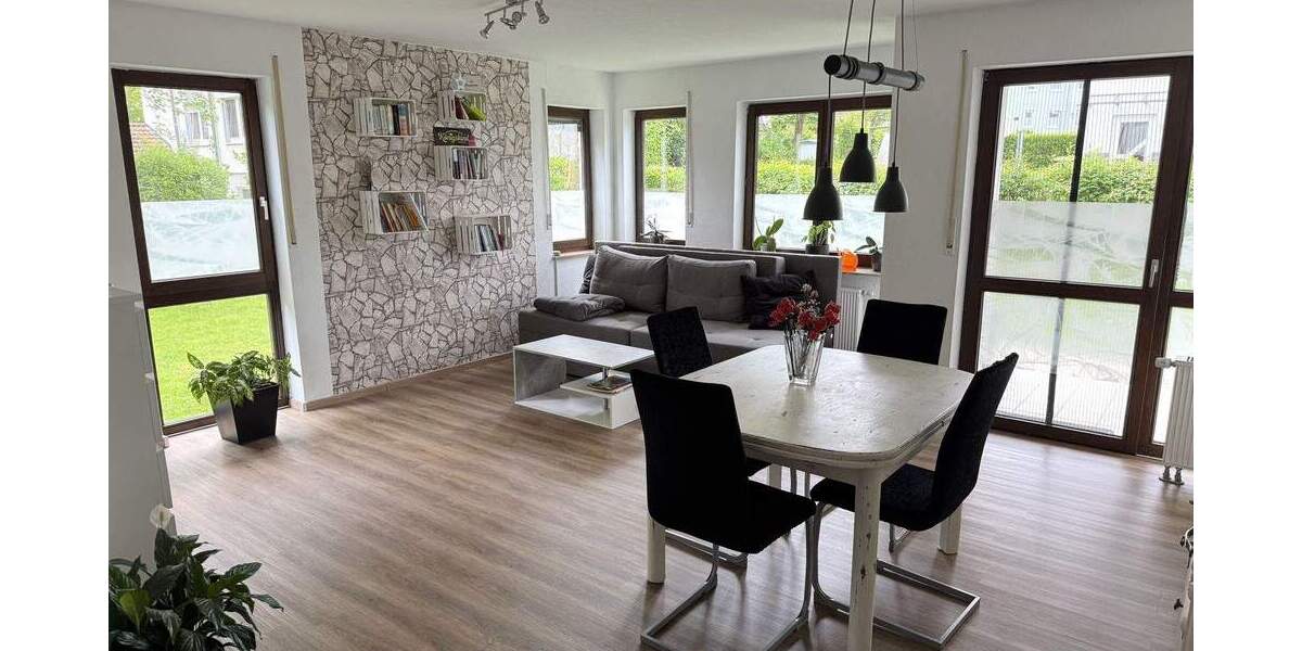 Etagenwohnung Kaufungen Niederkaufungen - 3 Zimmer, 89 m&sup2;, 890&euro; | Angebot:26657247